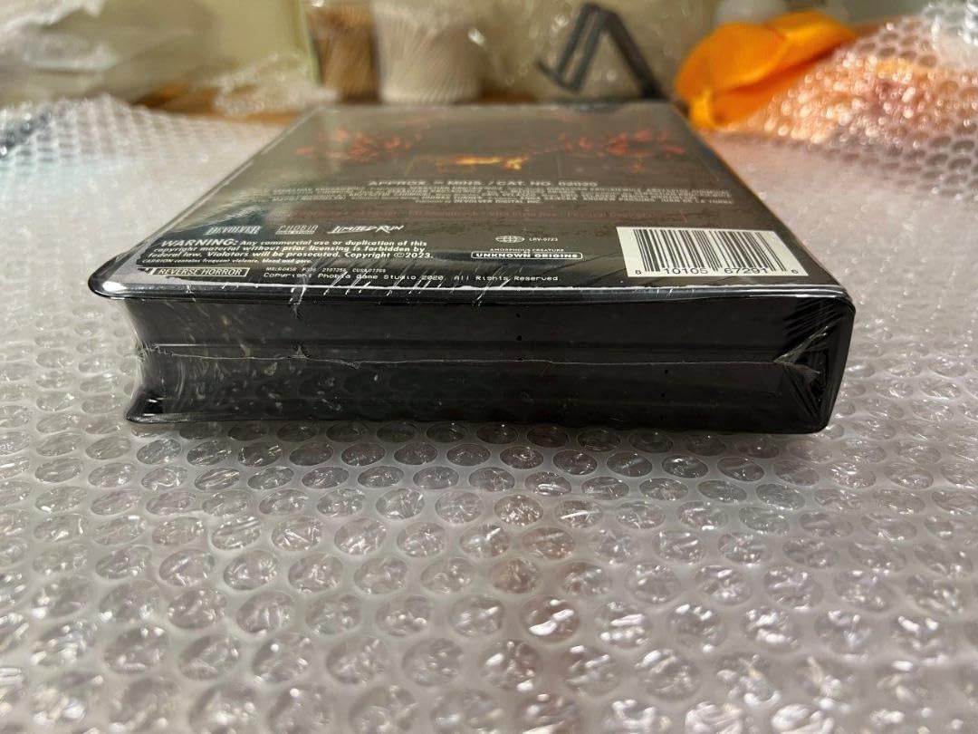 Amazon.co.jp: Carrion VHS Edition 特別北米版 管理.ART : おもちゃ